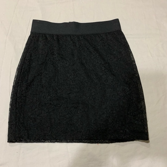 Lace bodysuit & skirt set - Picture 10 of 10